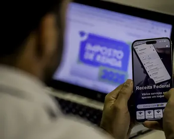 Receita paga nesta segunda segundo lote de restituição do Imposto de Renda