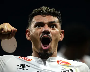 Tiquinho Soares no Botafogo-PB? Torcida do Belo pede contratação do atacante nas redes sociais