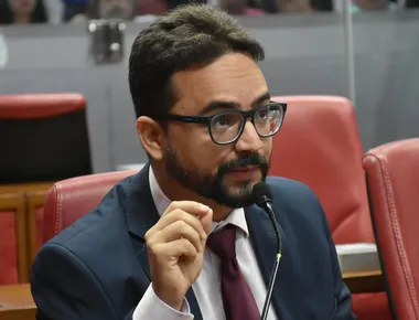 TCE decide amanhã se livra Tibério Limeira de reprovação de contas com 'cartão-alimentação'