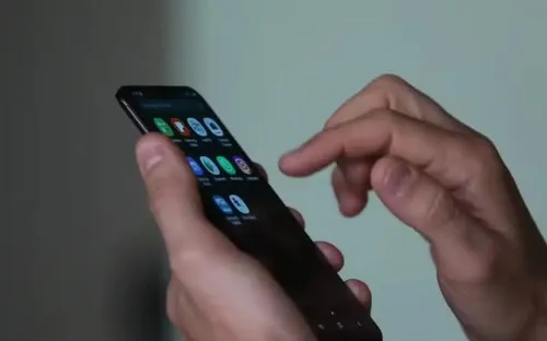 
				
					Operadoras de celular poderão enviar avisos sobre crimes contra idosos
				
				