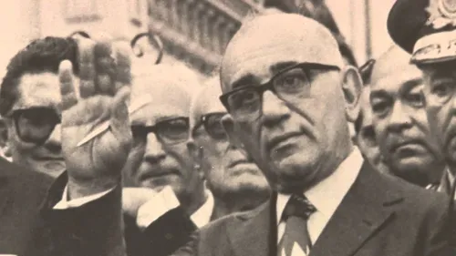 
				
					Almeidão 50 anos: inaugurado como Satyrão, estádio muda nome para José Américo de Almeida Filho
				
				