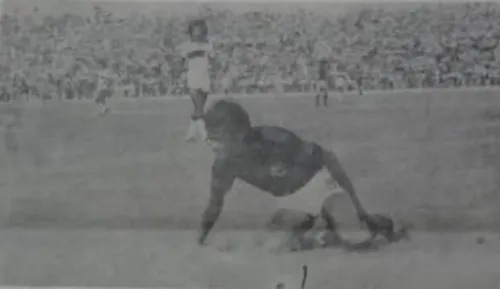 
				
					Amigão 50 anos: primeiro Clássico dos Maiorais terminou empatado; relembre
				
				