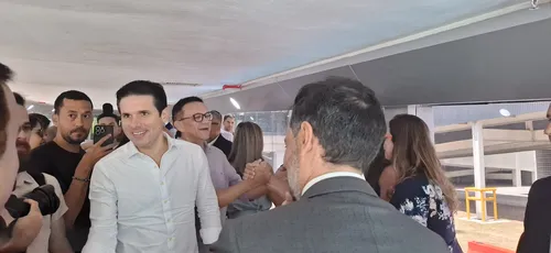 
				
					Anistia: Hugo afirma que 'não é hora de tensionar' os poderes e avisa que agirá como 'árbitro'
				
				