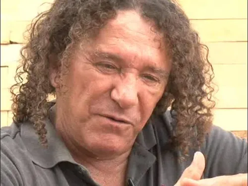 
				
					RETRO/Vital Farias morreu em 2025
				
				