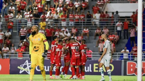 
				
					CRB x Sousa pela Copa do Nordeste 2025: Dino é goleado e cai para a vice-lanterna do Grupo A
				
				