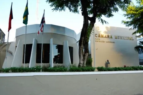 
				
					Projeto de lei quer incluir espaço gratuito para crianças em todos os restaurantes de João Pessoa
				
				