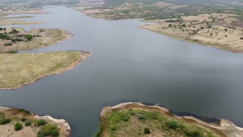 
				
					Cidade submersa no Sertão: a vila que renasceu após a construção de açude
				
				