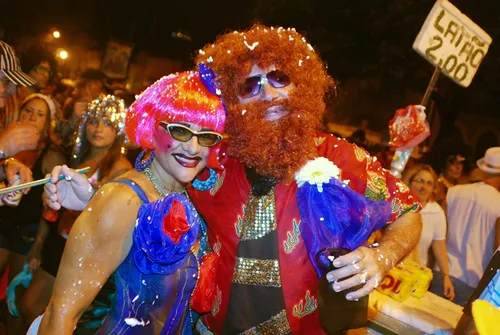 
				
					Memórias da Folia: Cafuçu celebra a liberdade de ser excêntrico desde 1989
				
				