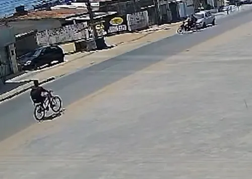 
				
					Dois adolescentes e uma criança ficam feridos após acidente de moto em Santa Rita
				
				