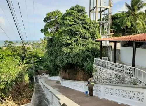 
				
					ALPB ignora erro, derruba veto e Escadaria da Penha vira patrimônio 'imaterial' da Paraíba
				
				