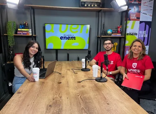 
				
					Estudar fora do Brasil: videocast Lá Vem o Enem explica etapas para realizar sonho
				
				