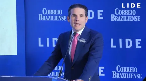 
				
					Hugo Motta não descarta CPI do INSS, mas coloca pedido na ‘geladeira’
				
				