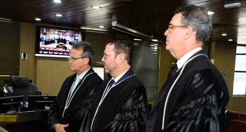 
				
					Juiz Kéops de Vasconcelos toma posse como membro titular da Corte do TRE-PB
				
				