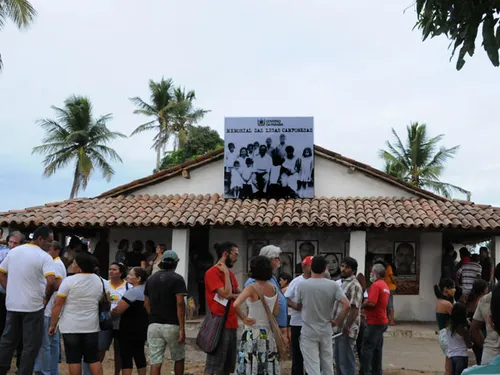 
				
					No rastro firme dos 100 anos de Elizabeth Teixeira
				
				