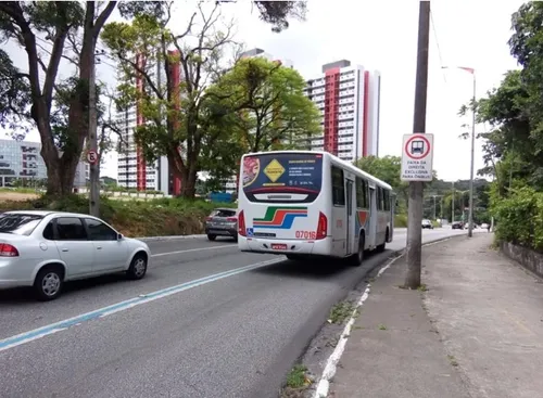 
				
					OPINIÃO: acabar com faixa exclusiva de ônibus é um retrocesso e um ataque aos usuários
				
				