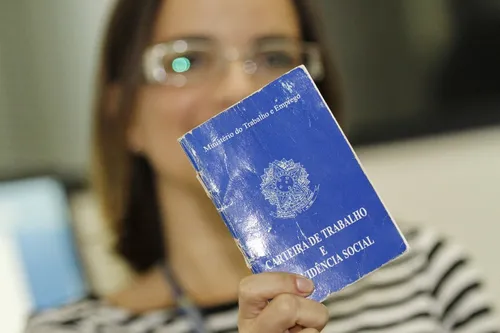 
				
					Paraíba tem 2.449 vagas de emprego oferecidas pelos Sines entre 24 e 28 de fevereiro
				
				