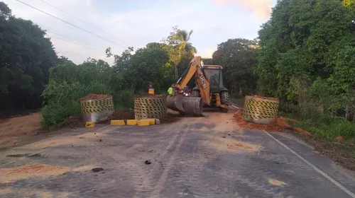 
				
					Ponte entre Alhandra e Caaporã é totalmente interditada
				
				