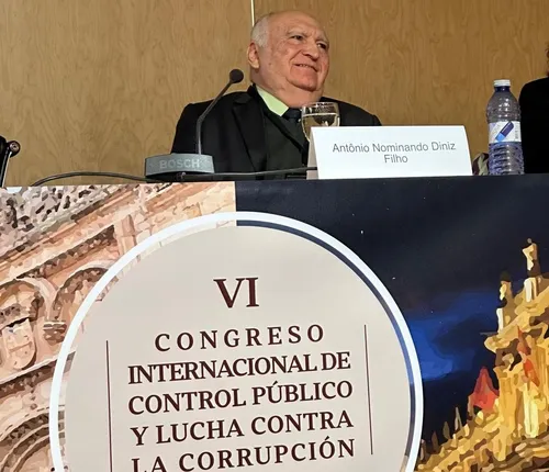 
				
					Nominando fala sobre combate à corrupção em congresso na Espanha
				
				