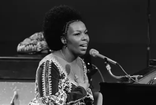 
				
					Roberta Flack já era Roberta Flack antes de Killing Me Softly
				
				