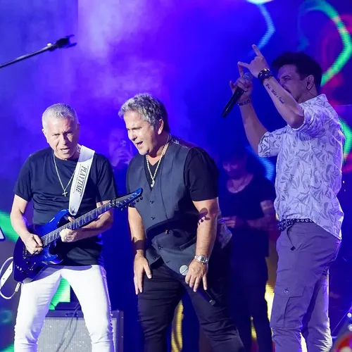 
				
					Roupa Nova e Alex Cohen em Campina Grande
				
				