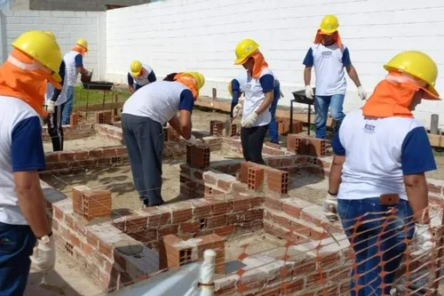 
				
					Senai abre quase 400 vagas para cursos gratuitos em Campina Grande e Bayeux
				
				