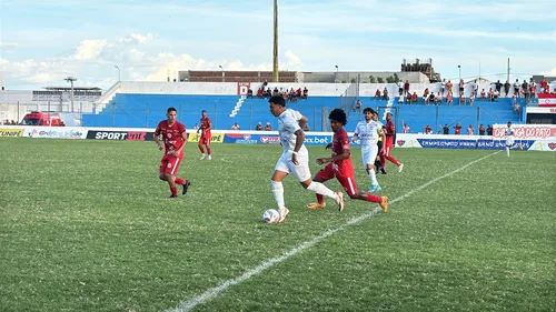 
				
					Serra Branca vence o Esporte de Patos em jogo morno no José Cavalcanti
				
				