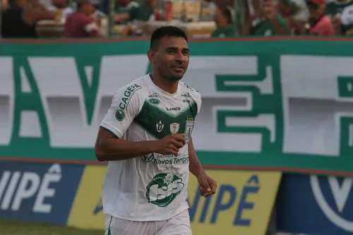 
				
					Sousa x Nacional de Patos: Dino vence Canário por 3 a 0 e está na semifinal no Paraibano
				
				