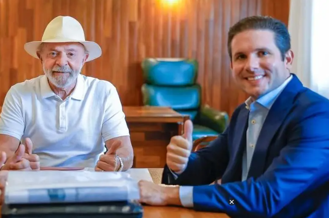 Hugo Motta confirma apoio do Republicanos a Lula na Paraíba e provoca reação de Veneziano