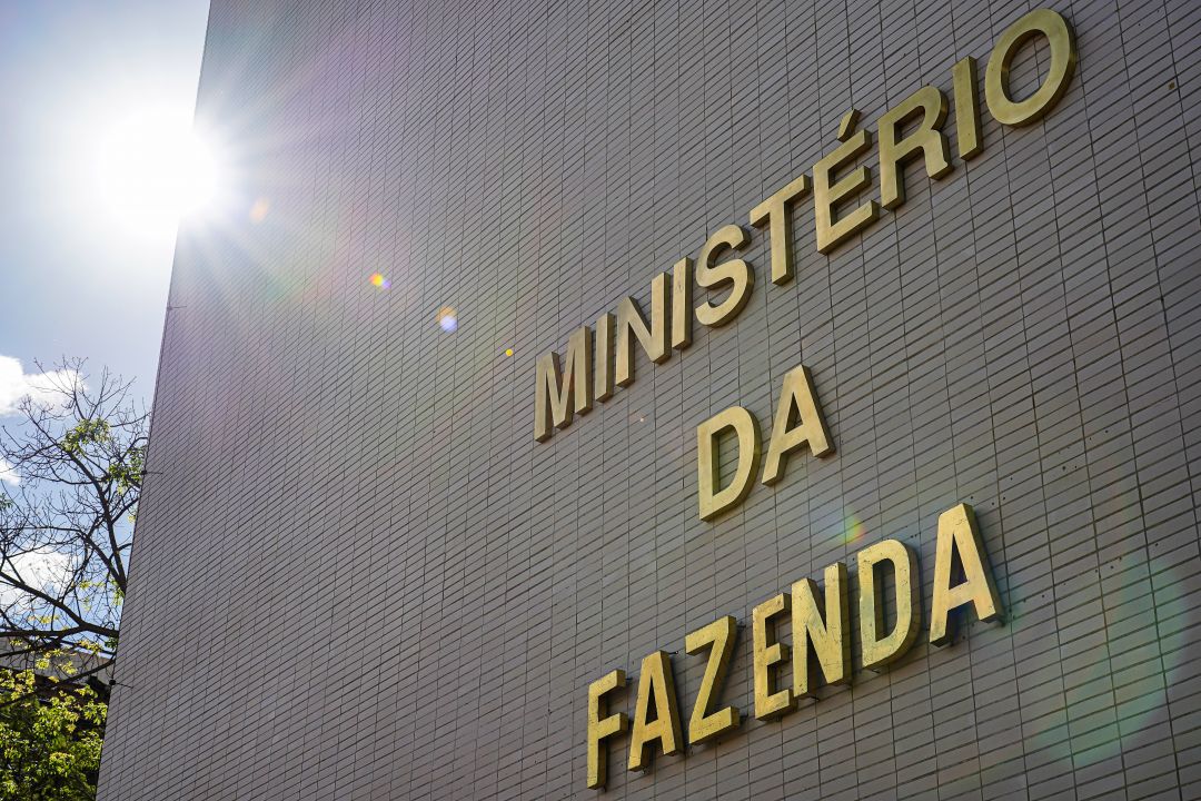 Ministério da Fazenda suspende atuação da Pixbet e determina cancelamento de apostas em andamento