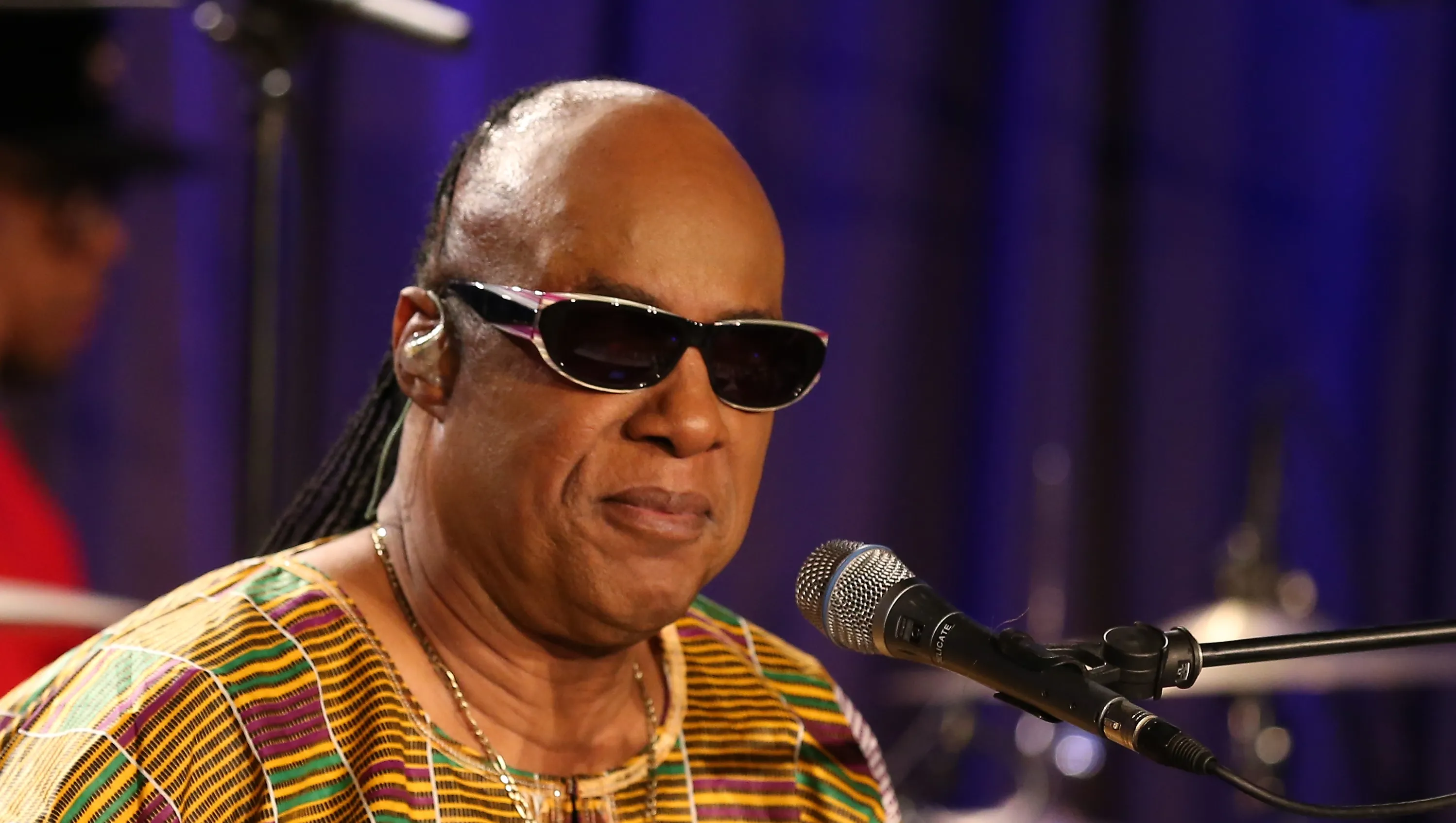 Stevie Wonder faz 75 anos(01)