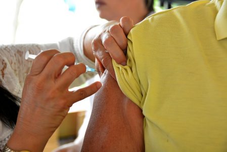 Vacinação com Pneumo 20 é ampliada para idosos a partir de 85 anos na Paraíba