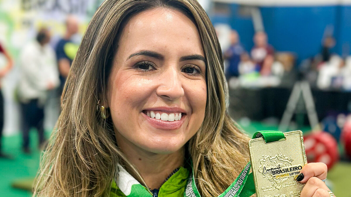 Tetracampeã brasileira de powerlifting, Mayara Rocha mira medalha no ...