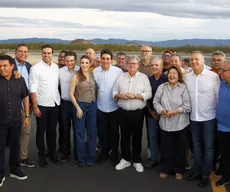 Aliados de João disputam ministro na entrega da nova pista do aeroporto de Patos