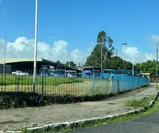 Greve de motoristas de empresa de ônibus paralisa viagens na rodoviária de João Pessoa
