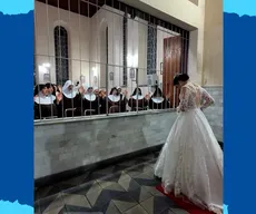 Noiva vai ao convento e é confundida com ex-freira após vídeo viralizar