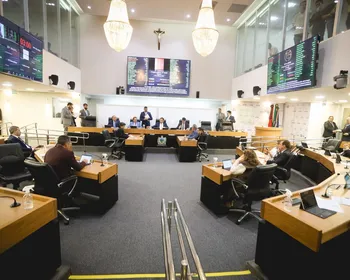 ALPB aprova PECs sobre sucessão na presidência da Casa e cálculo do orçamento dos Poderes