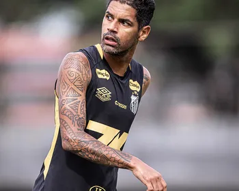 Aderlan deve retornar ao time titular do Santos contra o Fortaleza