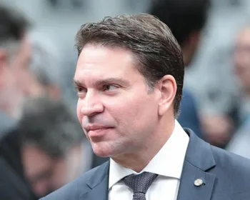 Hugo cobra 'sintonia' do STF ao anunciar ação para livrar Ramagem de ação penal