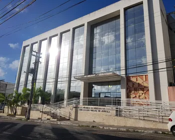 MPPB investiga organizadores de festa por apresentação de menina 11 anos em show dos 'Neiffs'