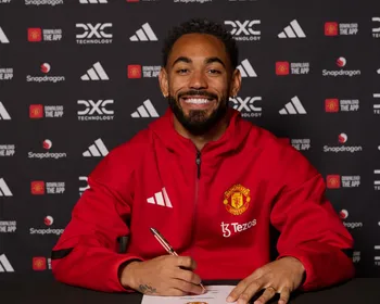Manchester United apresenta Matheus Cunha após pagar multa de R$ 472 milhões ao Wolverhampton