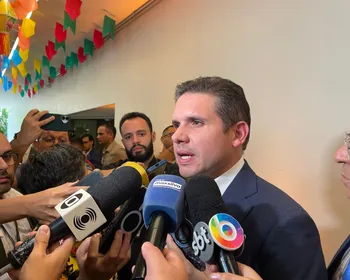 Na Paraíba, Hugo Motta afirma que a Câmara está seguindo determinações do STF no caso Zambelli