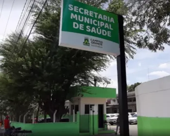 Servidores da Saúde de CG protestam e sinalizam greve; pasta garante pagamento