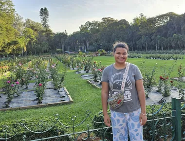 Paraibana que passou em 7 universidades dos EUA aprendeu inglês sozinha: 'vem abrindo portas'