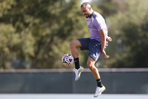 
				
					Arthur Cabral está na mira do Torino, da Itália
				
				