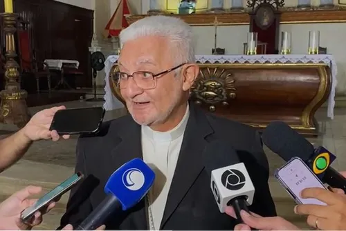 
				
					Arcebispo da Paraíba acredita que papa Leão XIV dará continuidade ao legado de Francisco
				
				