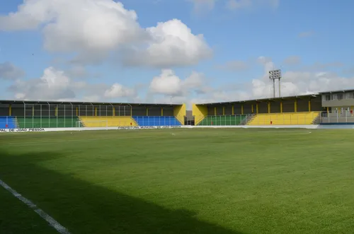 
				
					Estádio da Graça: veja o antes e depois da praça esportiva reinaugurada em João Pessoa
				
				