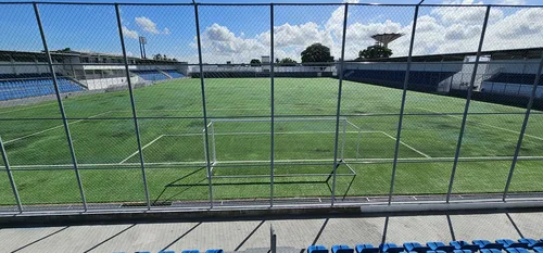 
				
					Estádio da Graça: veja o antes e depois da praça esportiva reinaugurada em João Pessoa
				
				
