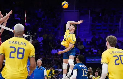 
				
					Brasil estreia com vitória na Liga das Nações de vôlei, e Bernardinho destaca atuação de Honorato
				
				