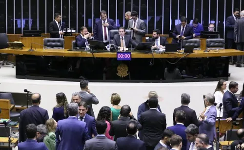 
				
					Câmara suspende ação penal contra deputado Ramagem; saiba como votou a bancada da Paraíba
				
				