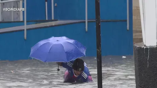 
				
					Chuva forte causa alagamentos em João Pessoa nesta sexta-feira (20)
				
				